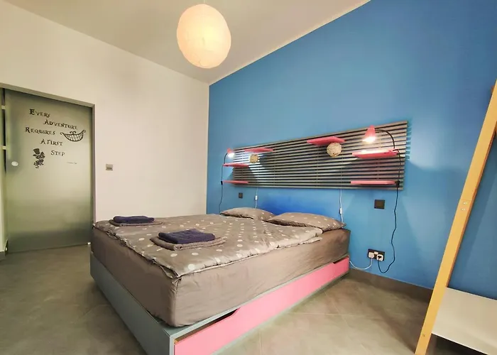 Dreams Of Holiday. Apartment With Pool