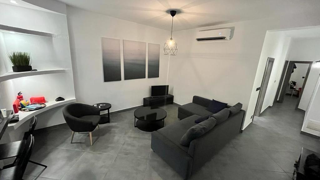Dreams Of Holiday. With Pool Apartment *